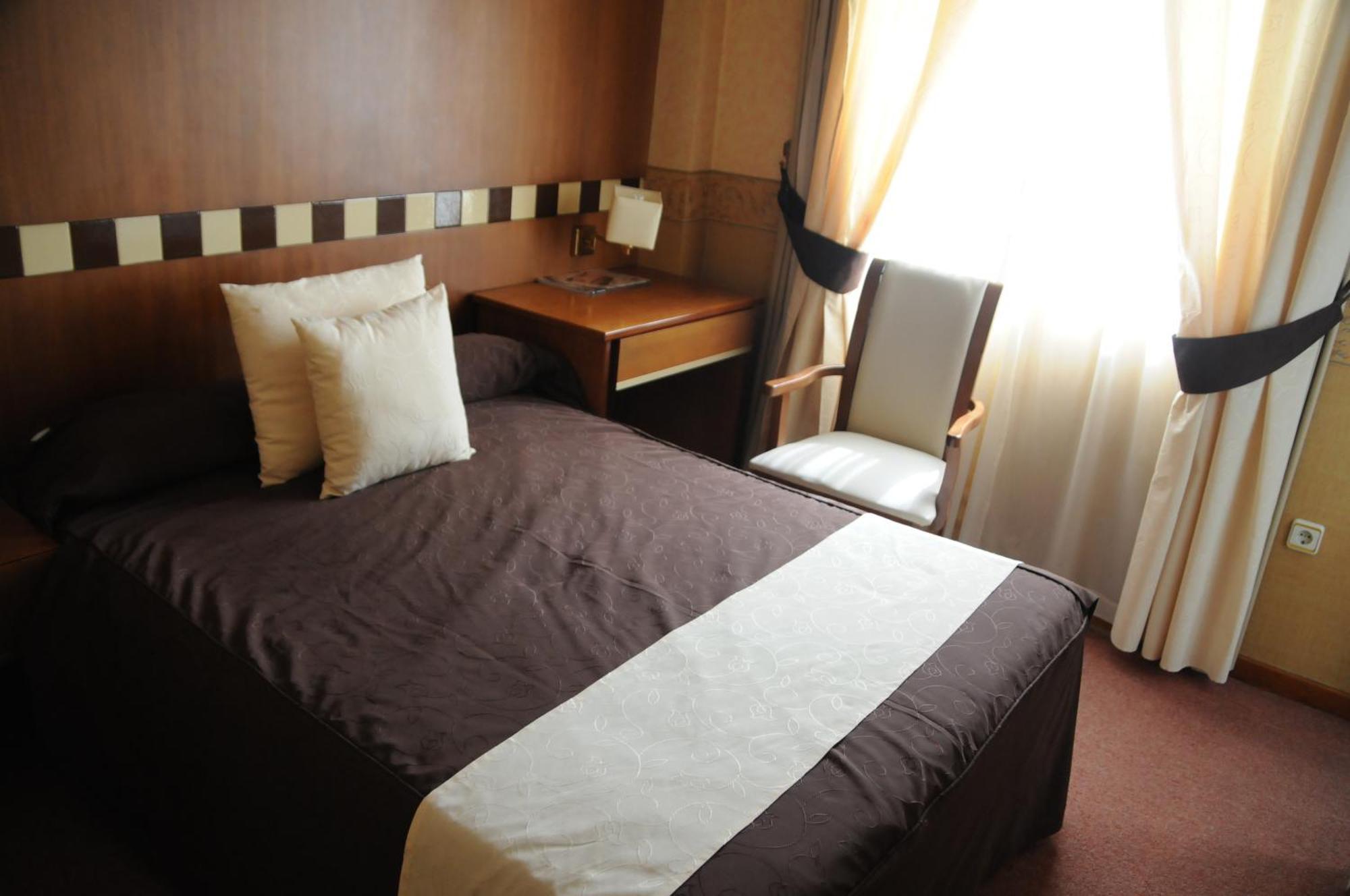 Atarfe Hotel Las Yucas חדר תמונה