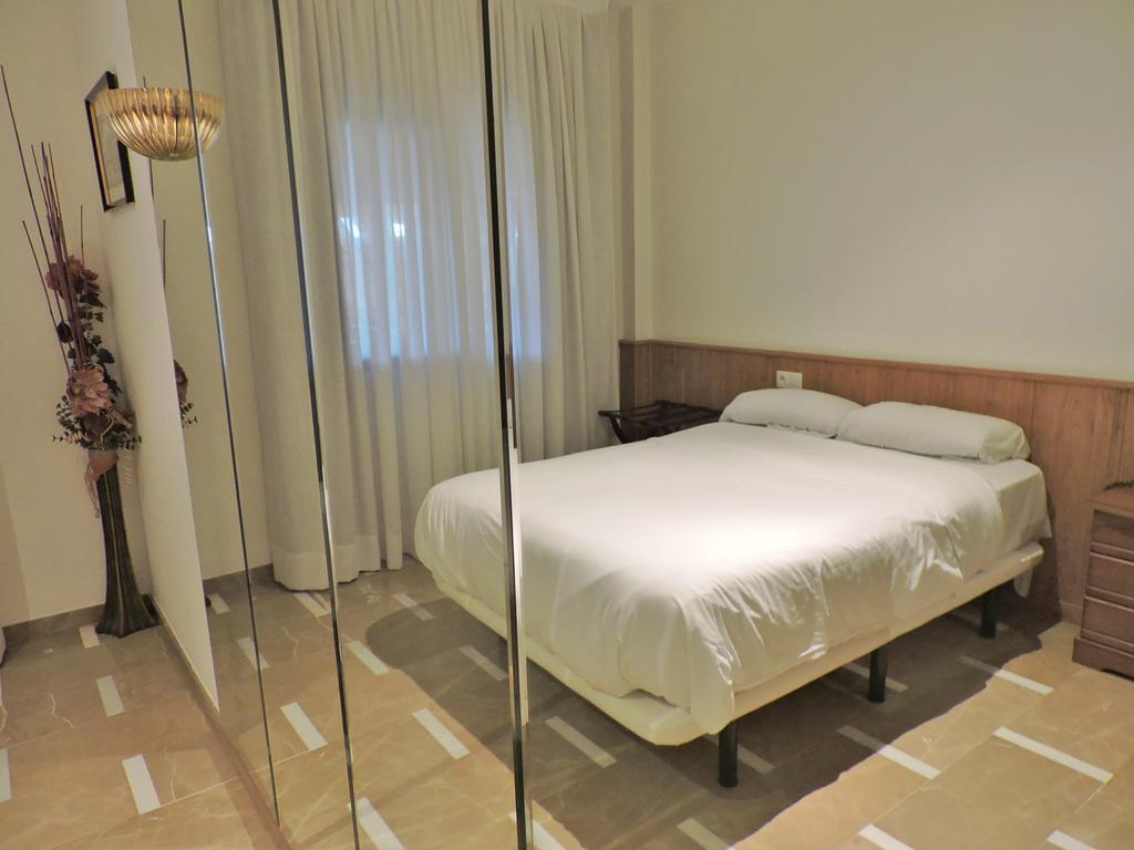 Atarfe Hotel Las Yucas מראה חיצוני תמונה