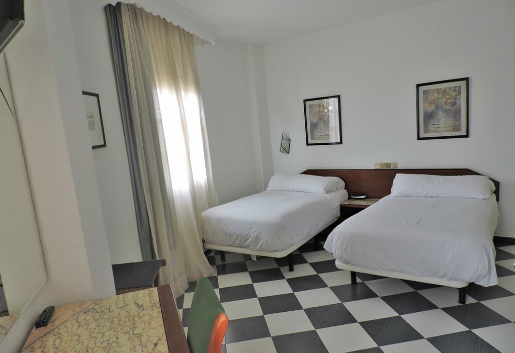 Atarfe Hotel Las Yucas מראה חיצוני תמונה