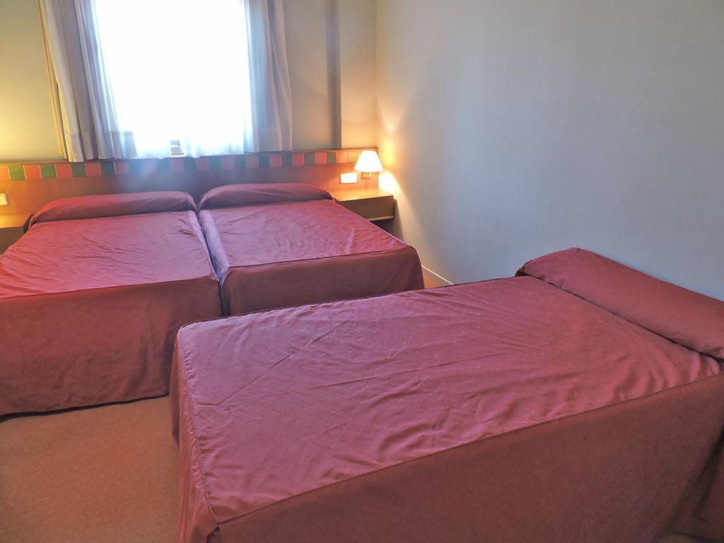 Atarfe Hotel Las Yucas מראה חיצוני תמונה