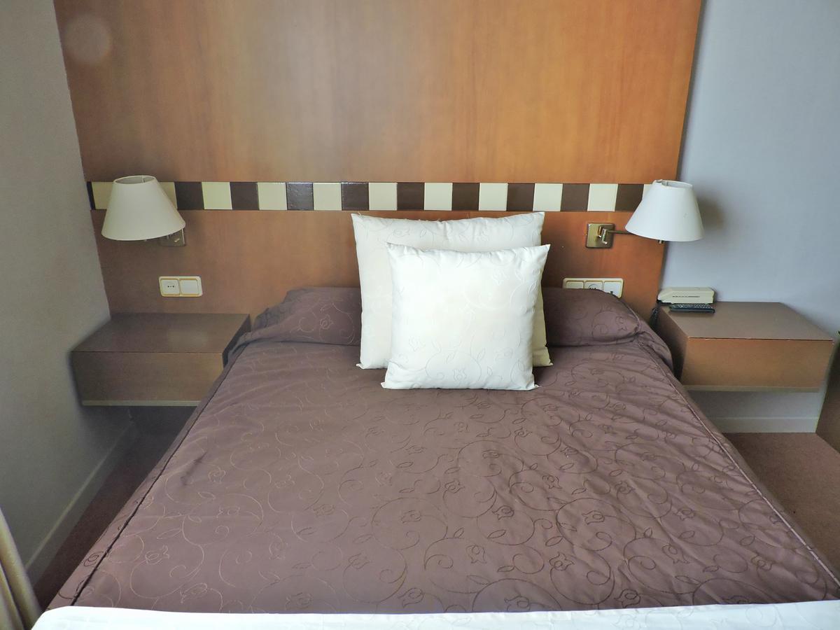 Atarfe Hotel Las Yucas מראה חיצוני תמונה